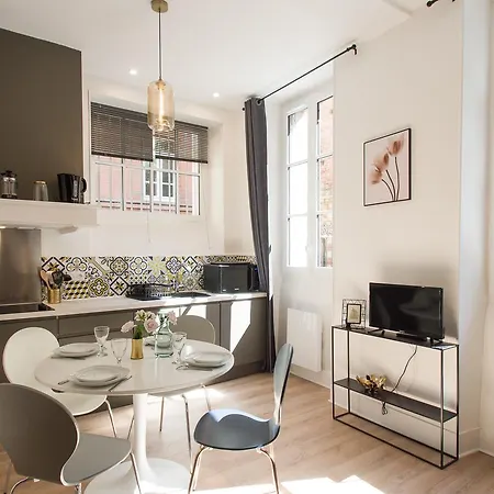 La Dame Du Taur By Cocoonr