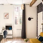 La Dame Du Taur By Cocoonr Apartman